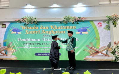 Wisuda dan Khataman Santri TKA-TPA Rayon Temon Cetak Generasi Qurani Berakhlak Mulia